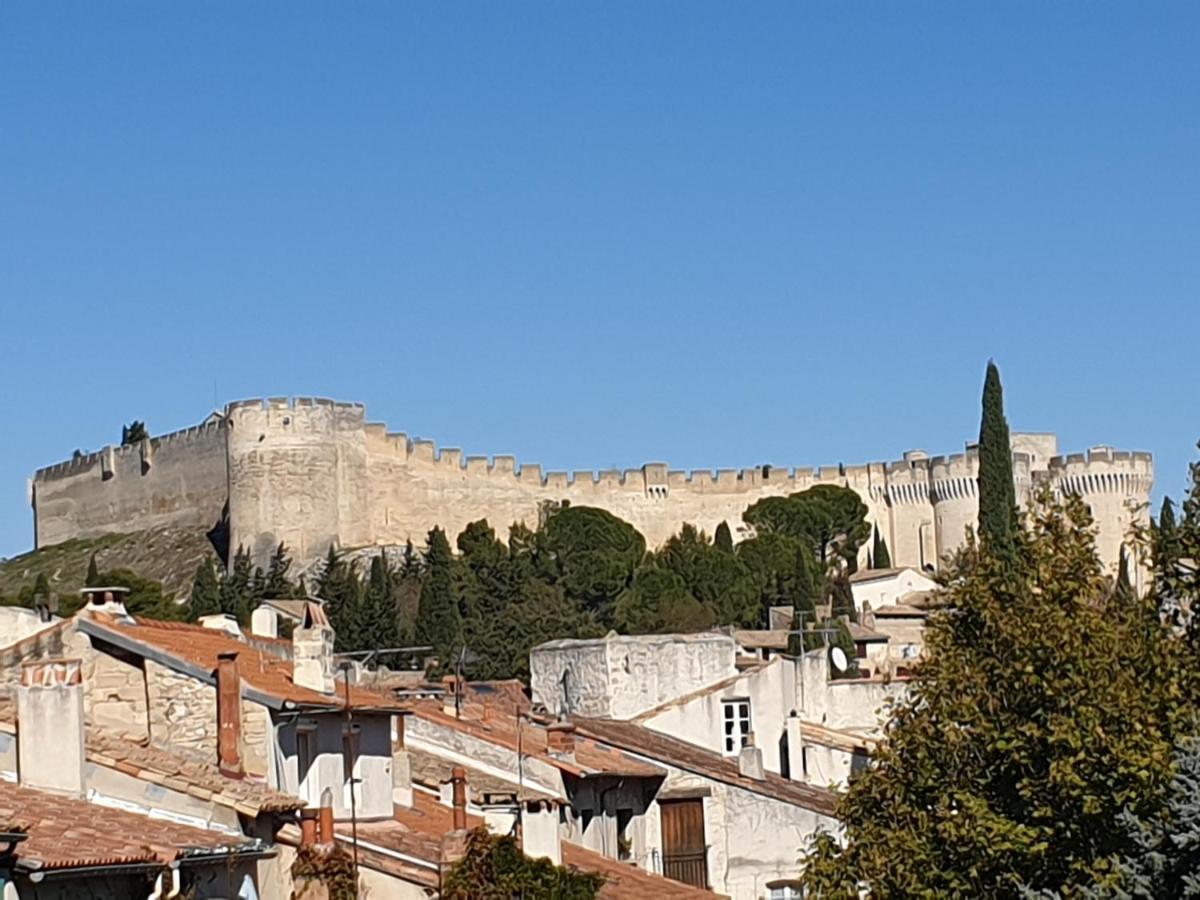 Saint Eloi - Duplex Centre Historique De Villeneuve Les Avignon Exterior photo